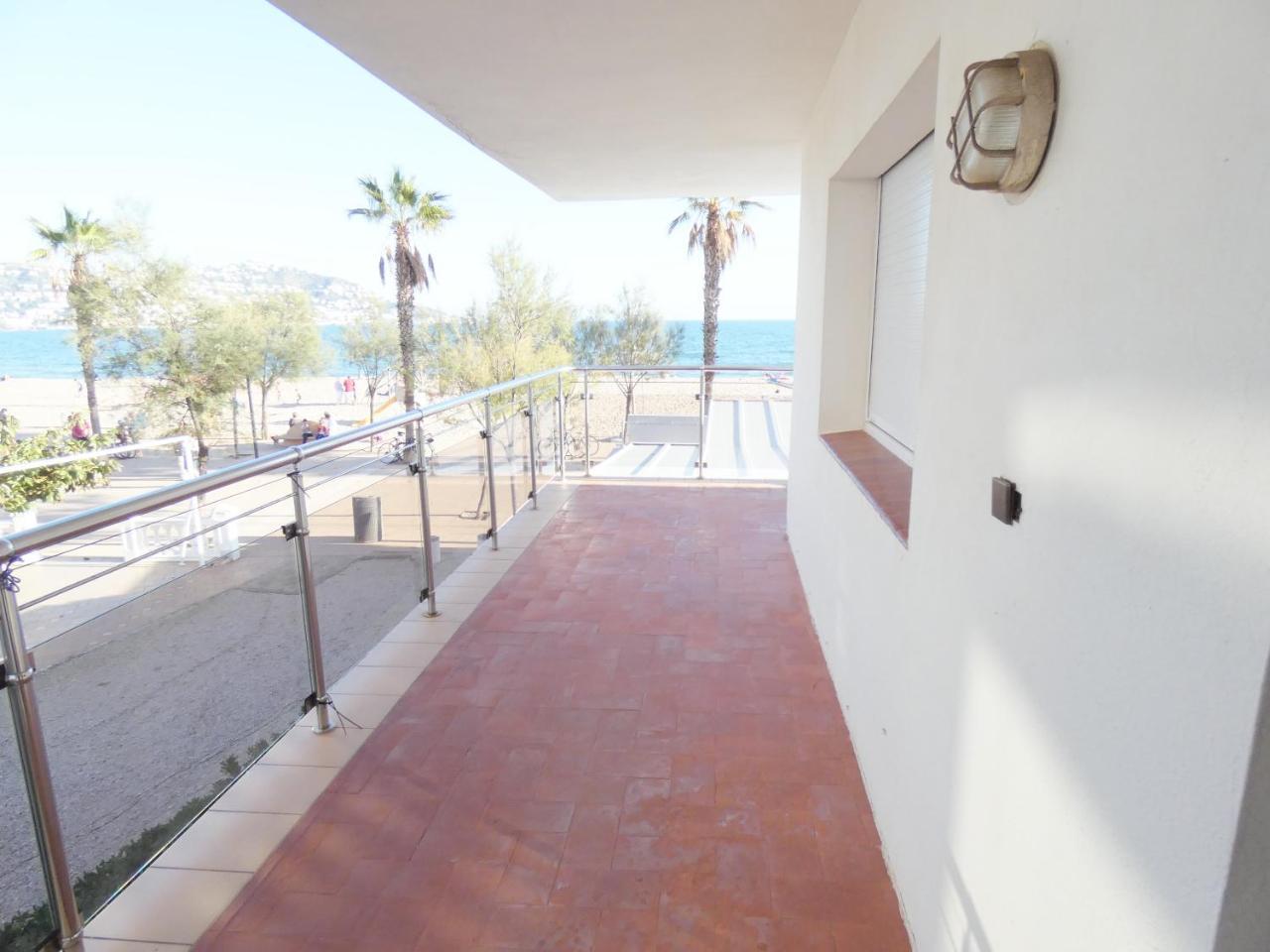 Apartamento Europa 18 Rosas Exterior foto