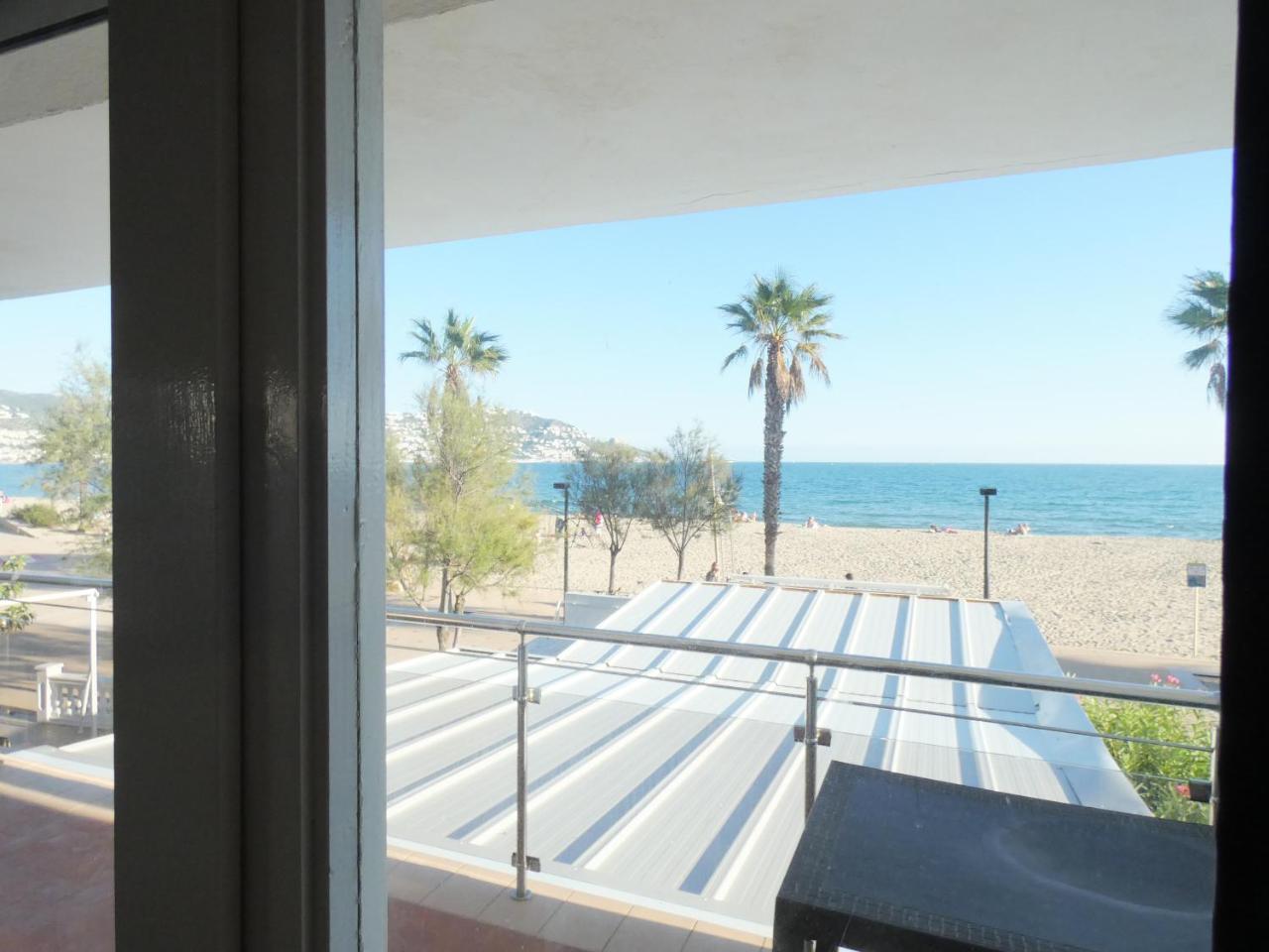 Apartamento Europa 18 Rosas Exterior foto
